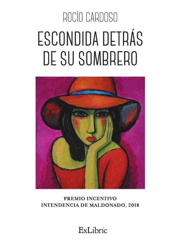 Escondida detrás de su sombrero
